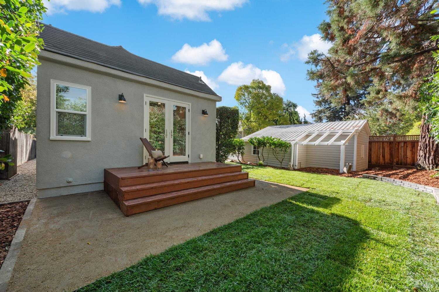 527 Monroe Street Napa CA 94559