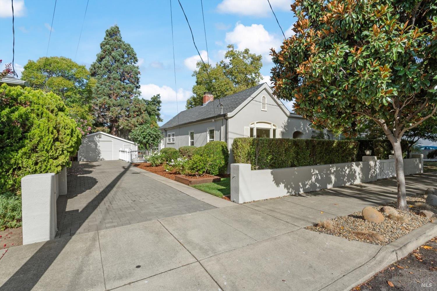 527 Monroe Street Napa CA 94559
