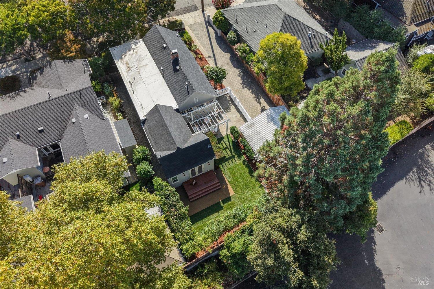 527 Monroe Street Napa CA 94559