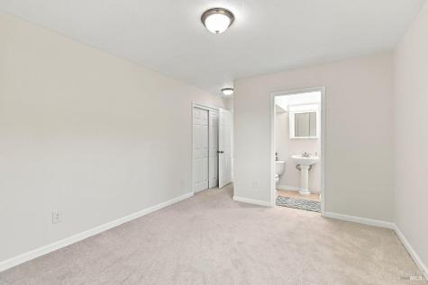 2044 Hawthorne Court Santa Rosa CA 95404