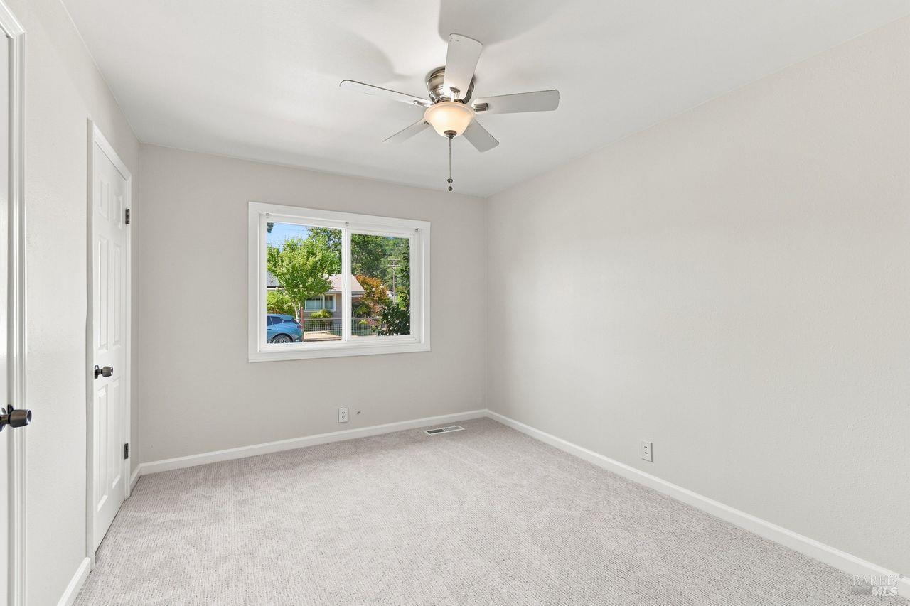 2044 Hawthorne Court Santa Rosa CA 95404