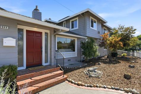 2044 Hawthorne Court Santa Rosa CA 95404