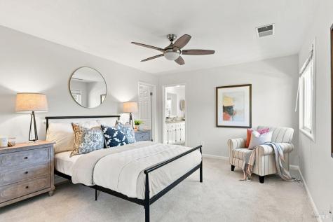 2044 Hawthorne Court Santa Rosa CA 95404