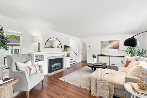 2044 Hawthorne Court Santa Rosa CA 95404