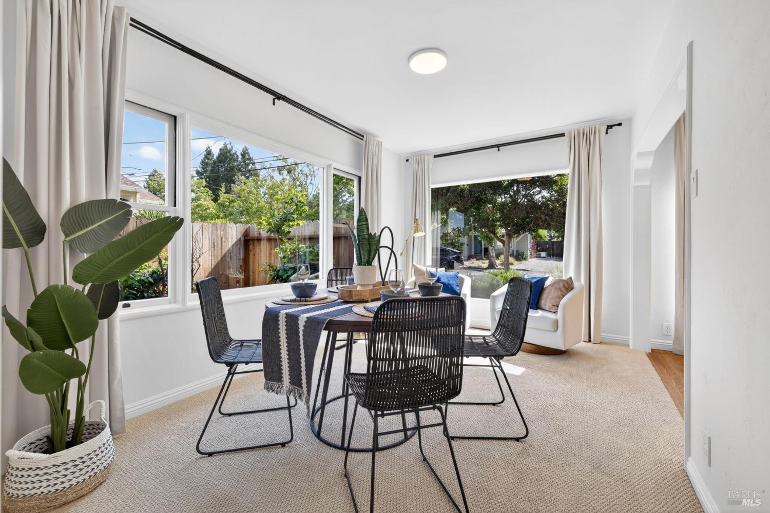 2211 Humboldt Street Santa Rosa CA 95404