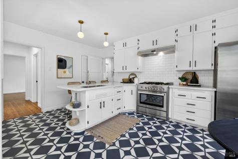 2211 Humboldt Street Santa Rosa CA 95404