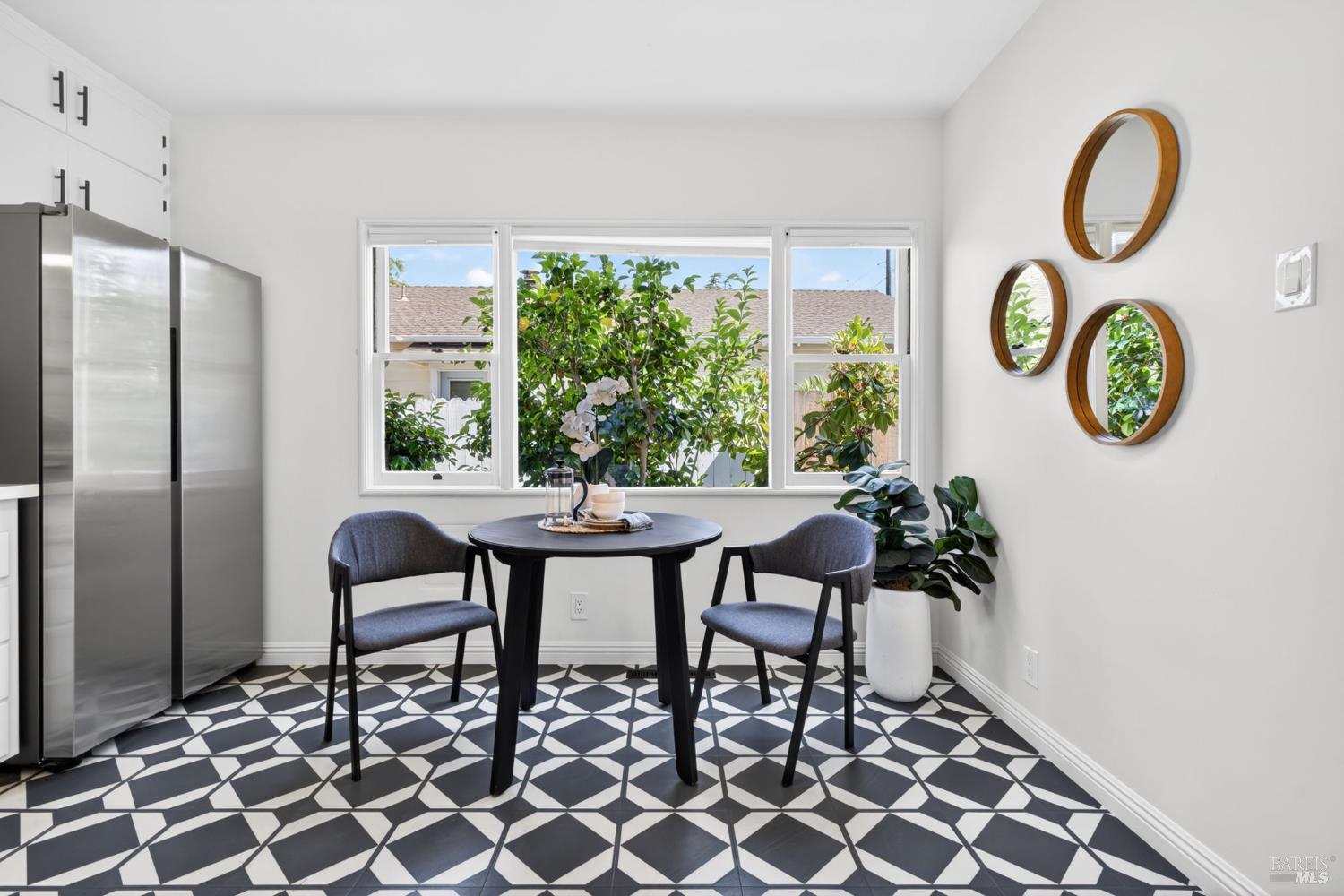 2211 Humboldt Street Santa Rosa CA 95404