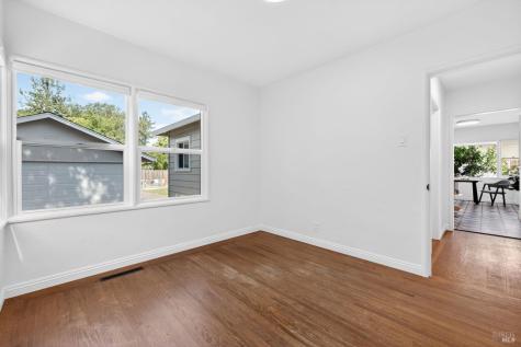 2211 Humboldt Street Santa Rosa CA 95404