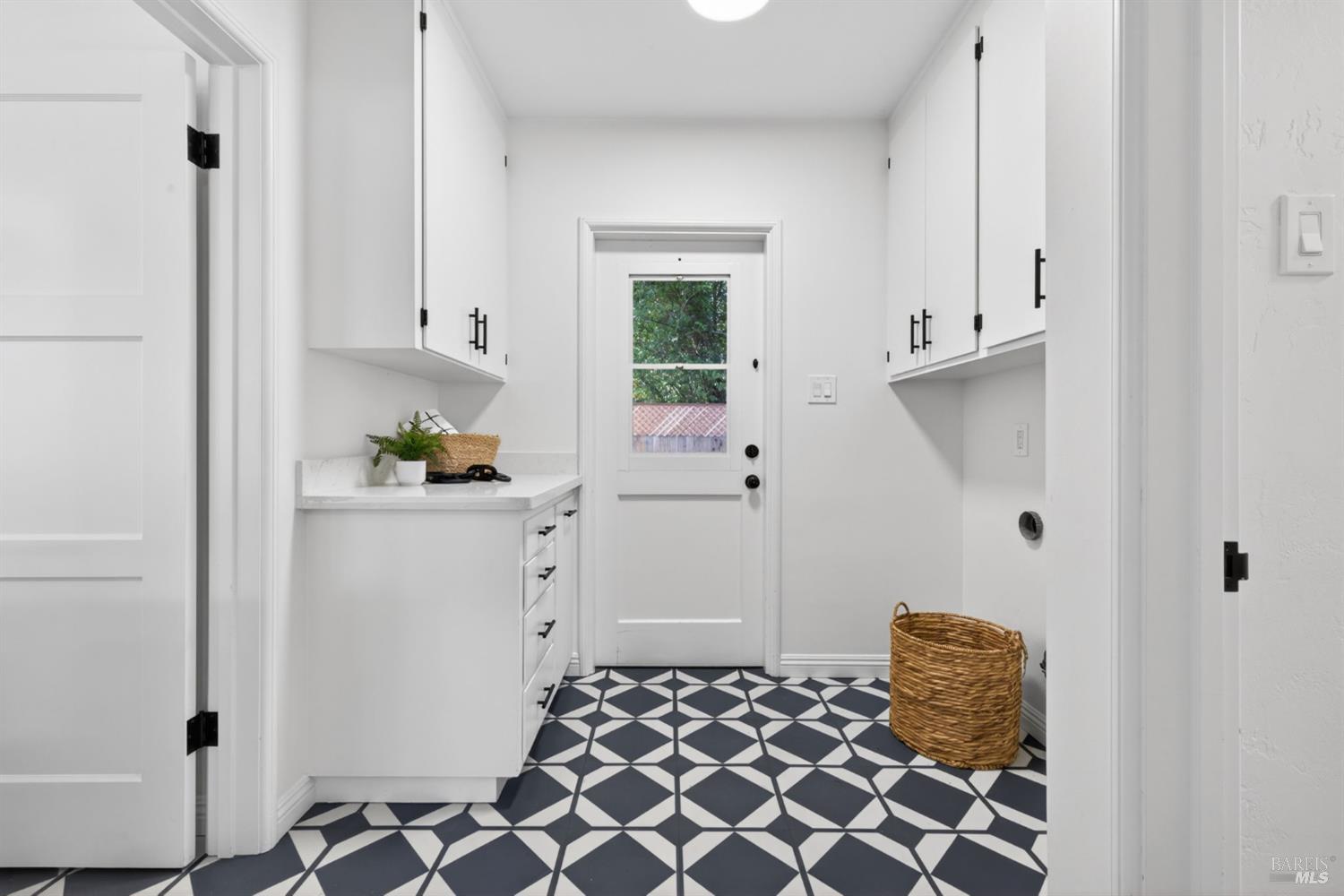 2211 Humboldt Street Santa Rosa CA 95404