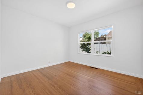 2211 Humboldt Street Santa Rosa CA 95404