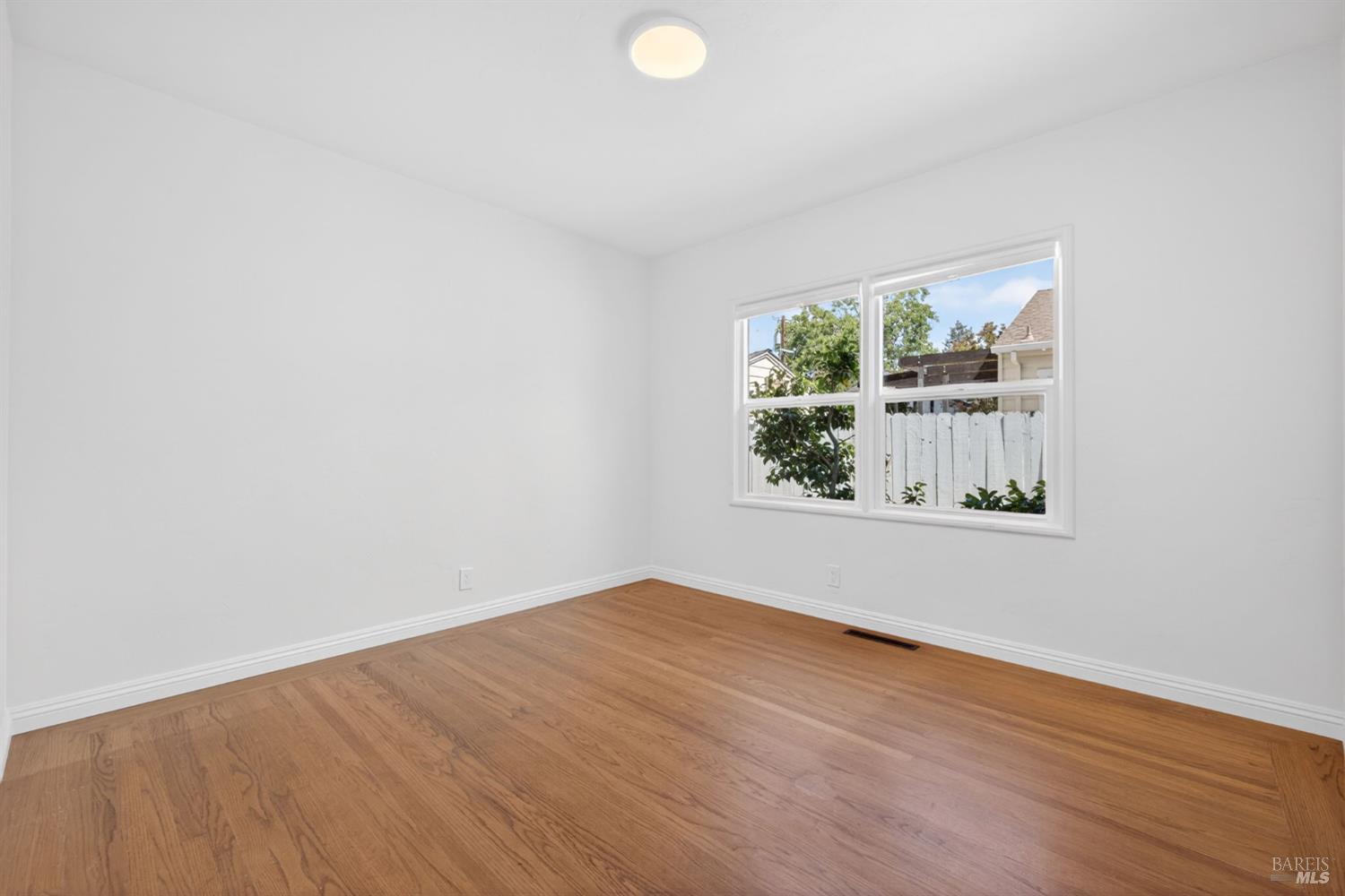 2211 Humboldt Street Santa Rosa CA 95404