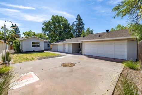 2211 Humboldt Street Santa Rosa CA 95404