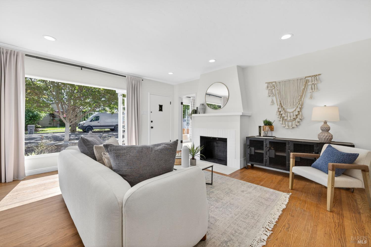 2211 Humboldt Street Santa Rosa CA 95404
