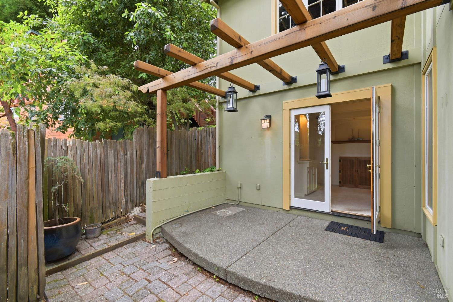 15740 Morningside Drive Guerneville CA 95446