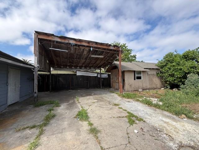 697 Nevada Street Oakland CA 94603