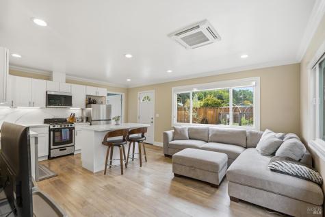 26 Brassie Court Novato CA 94949