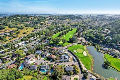 26 Brassie Court Novato CA 94949