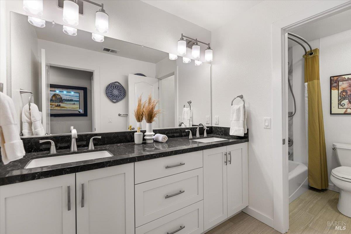 434 Alexander Valley Road Healdsburg CA 95448