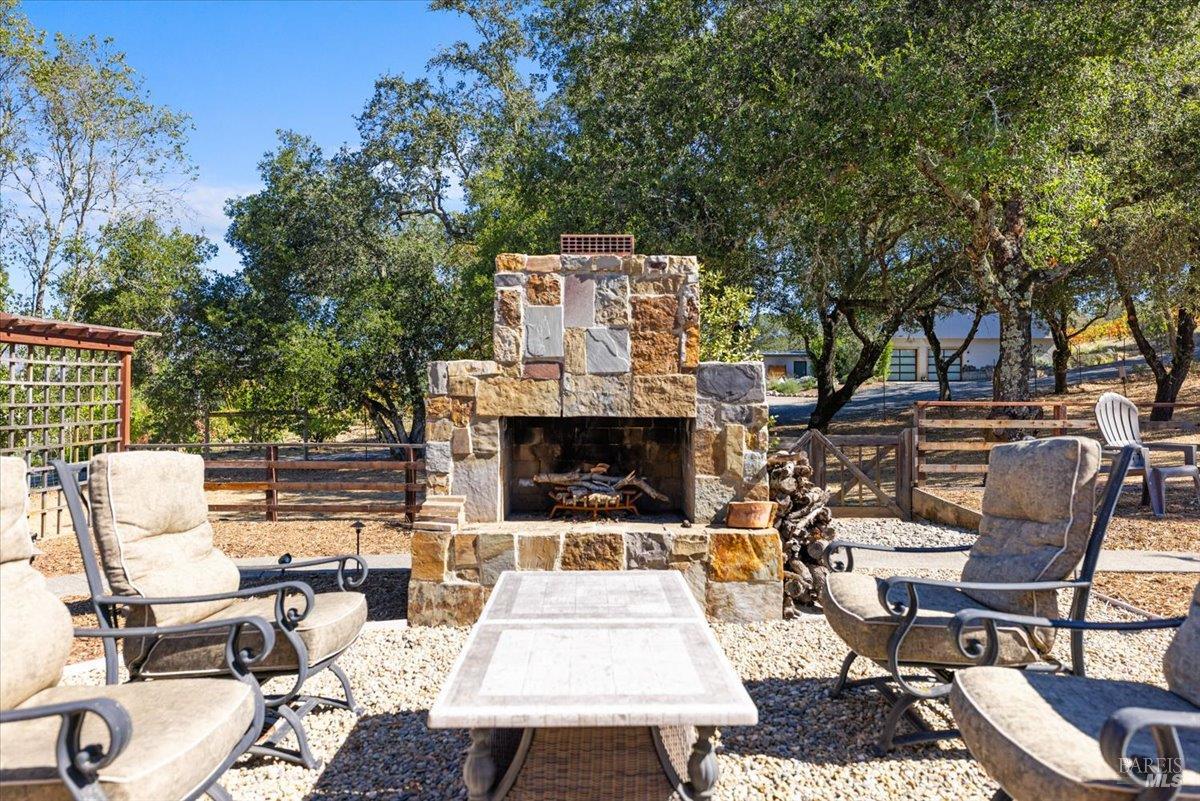 434 Alexander Valley Road Healdsburg CA 95448