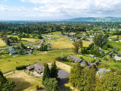 8969 Cypress Avenue Cotati CA 94931