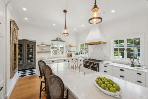 853 D Street Petaluma CA 94952