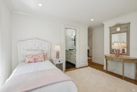 853 D Street Petaluma CA 94952