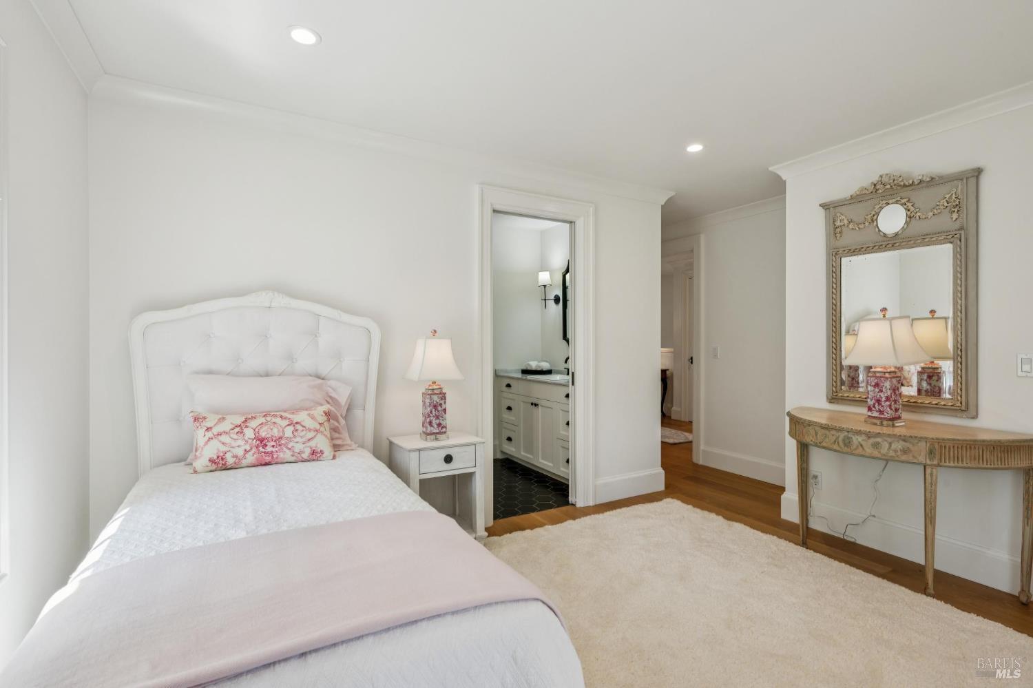 853 D Street Petaluma CA 94952