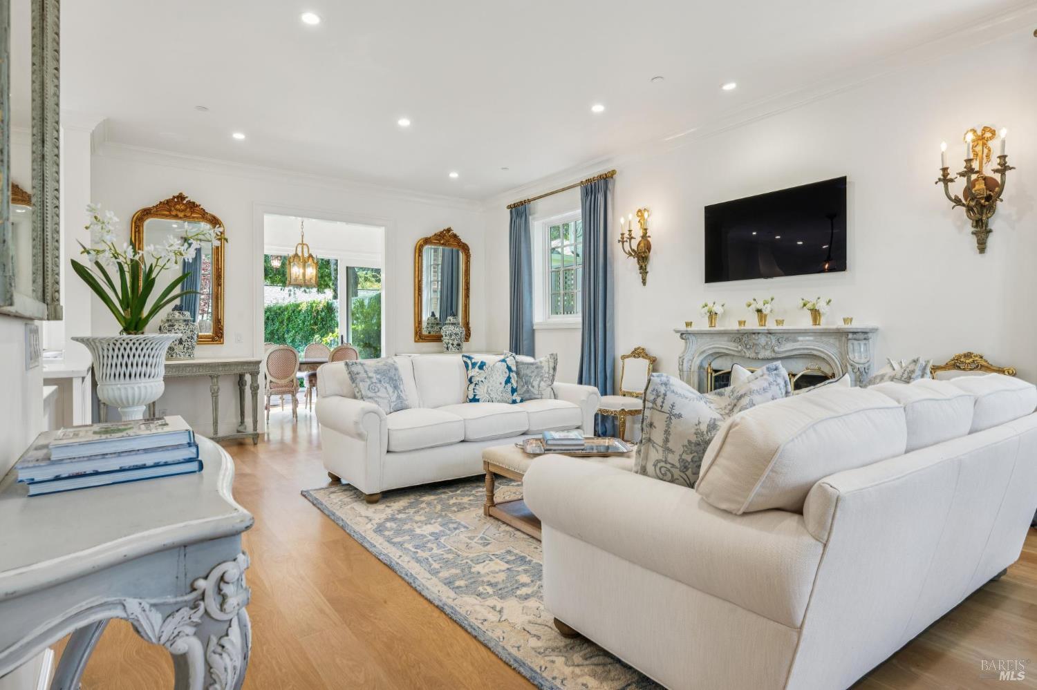853 D Street Petaluma CA 94952