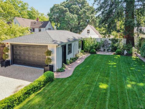 853 D Street Petaluma CA 94952