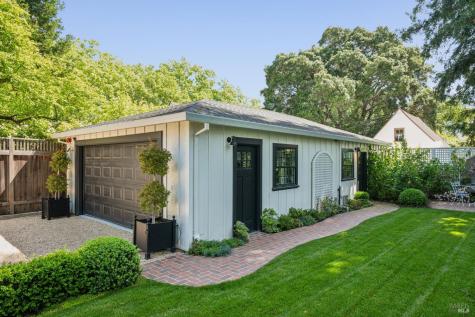 853 D Street Petaluma CA 94952