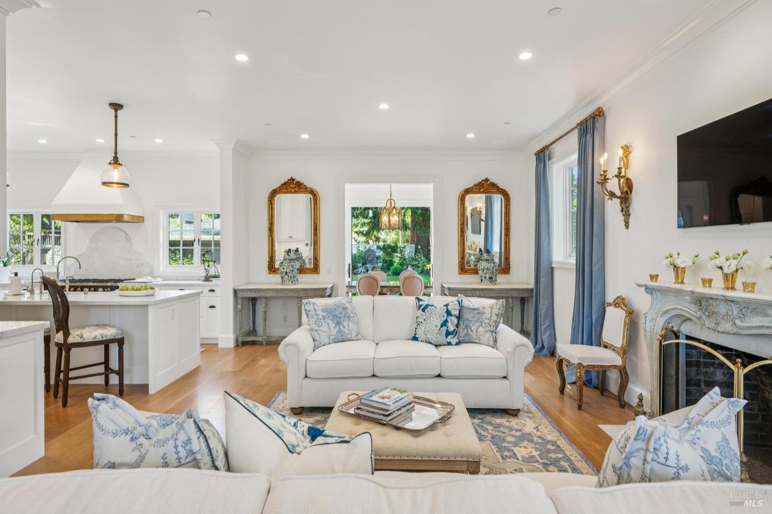 853 D Street Petaluma CA 94952