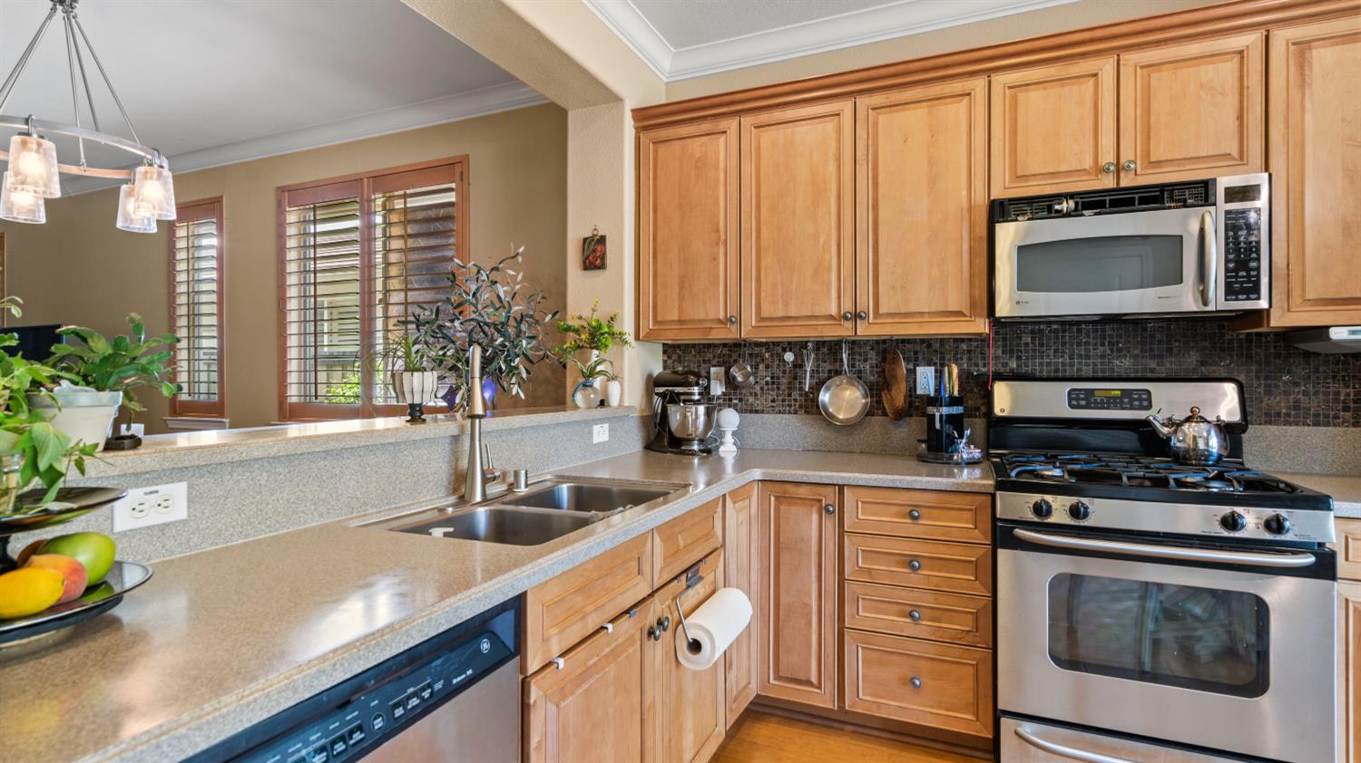 2600 Eagles Peak Lane Lincoln CA 95648