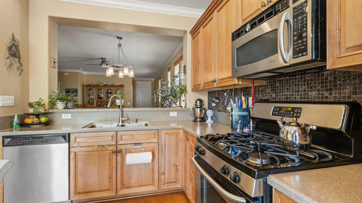 2600 Eagles Peak Lane Lincoln CA 95648