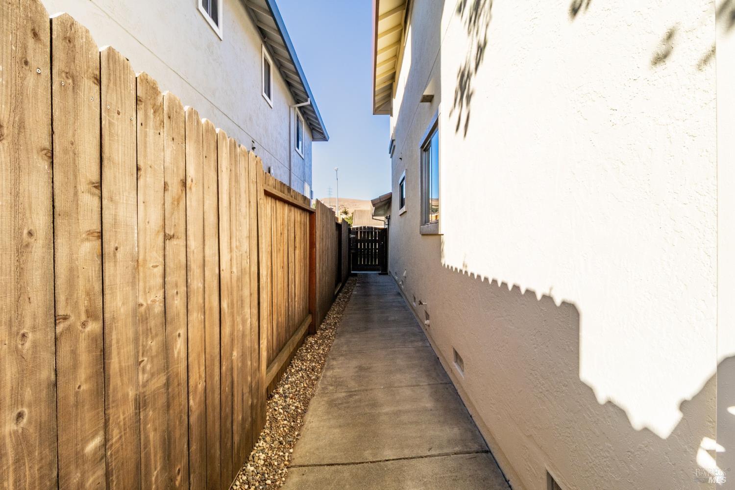 1012 Mission Circle Fairfield CA 94534