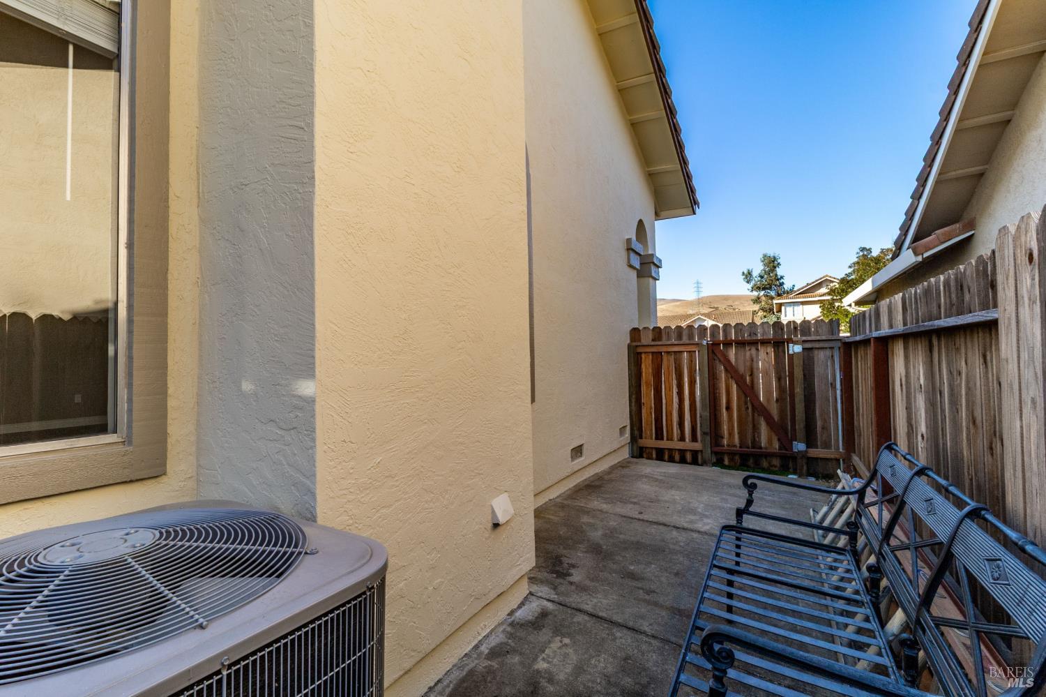 1012 Mission Circle Fairfield CA 94534