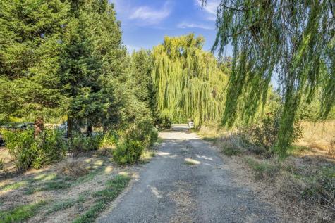 14631 Kinley Drive Healdsburg CA 95448