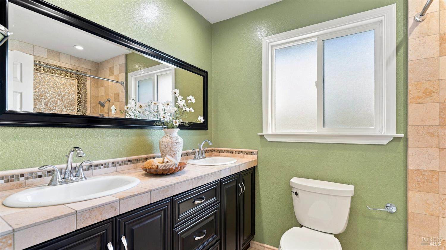 423 Donner Avenue Petaluma CA 94954