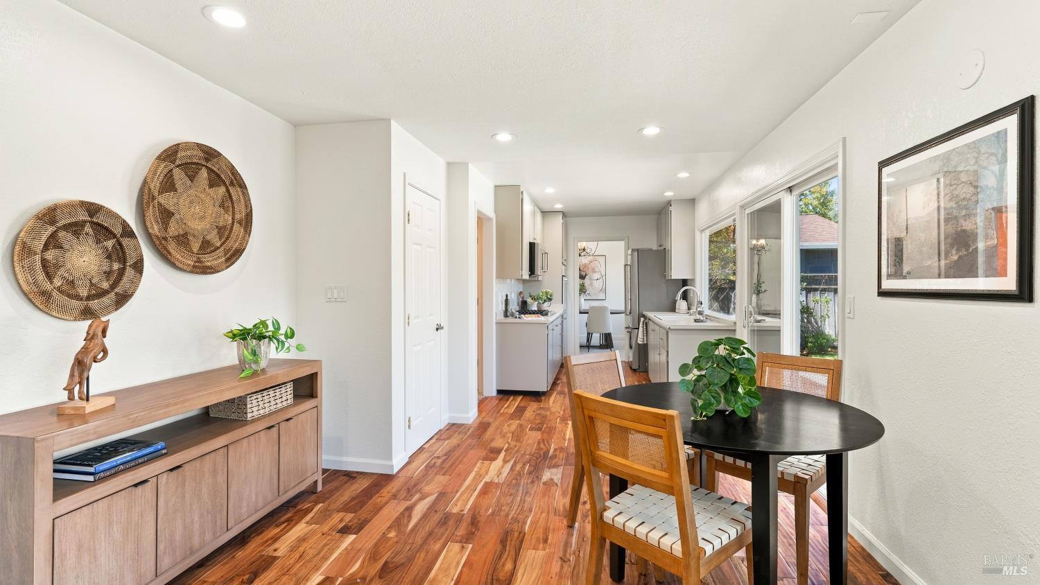 423 Donner Avenue Petaluma CA 94954