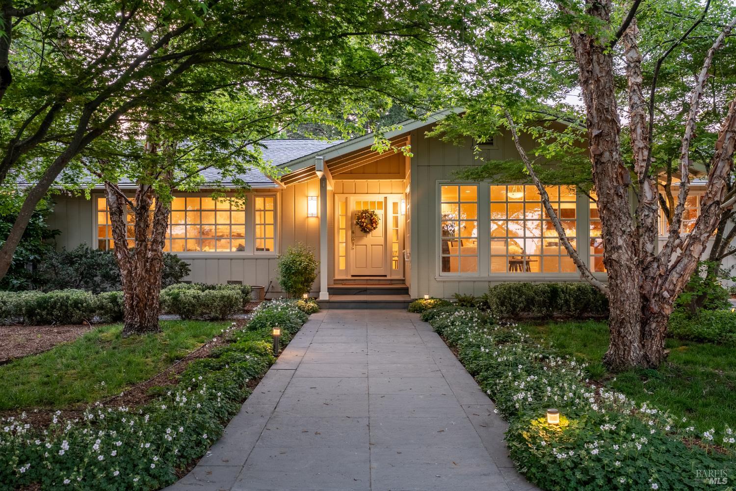 1670 Cabernet Lane St. Helena CA 94574