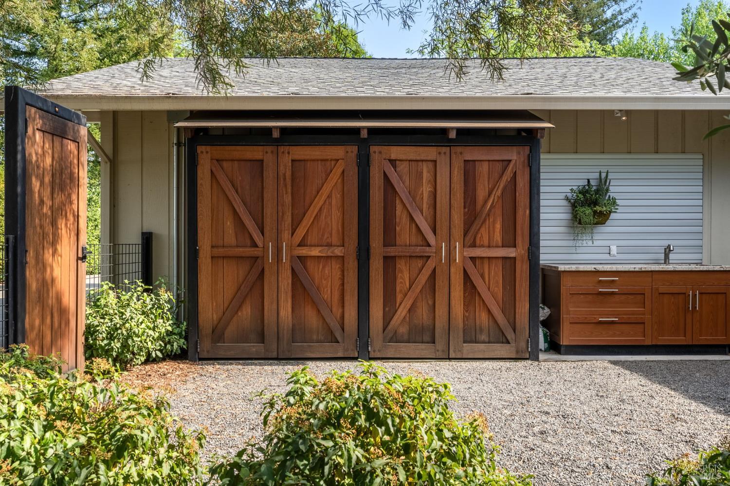 1670 Cabernet Lane St. Helena CA 94574