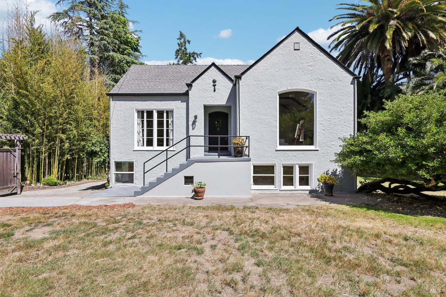 2087 Blucher Valley Road Sebastopol CA 95472