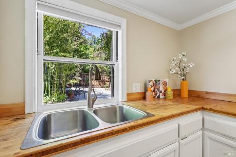 2087 Blucher Valley Road Sebastopol CA 95472