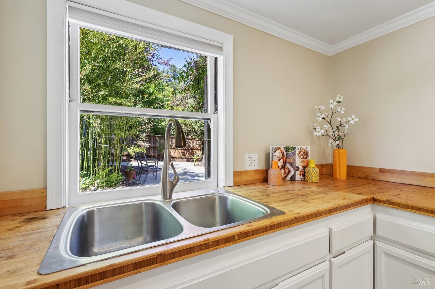 2087 Blucher Valley Road Sebastopol CA 95472