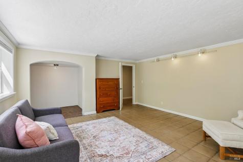 2087 Blucher Valley Road Sebastopol CA 95472
