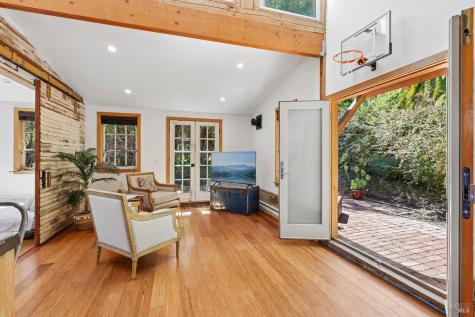 2087 Blucher Valley Road Sebastopol CA 95472