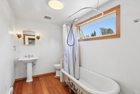 2087 Blucher Valley Road Sebastopol CA 95472
