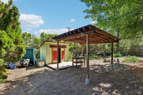 2087 Blucher Valley Road Sebastopol CA 95472