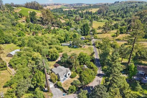 2087 Blucher Valley Road Sebastopol CA 95472