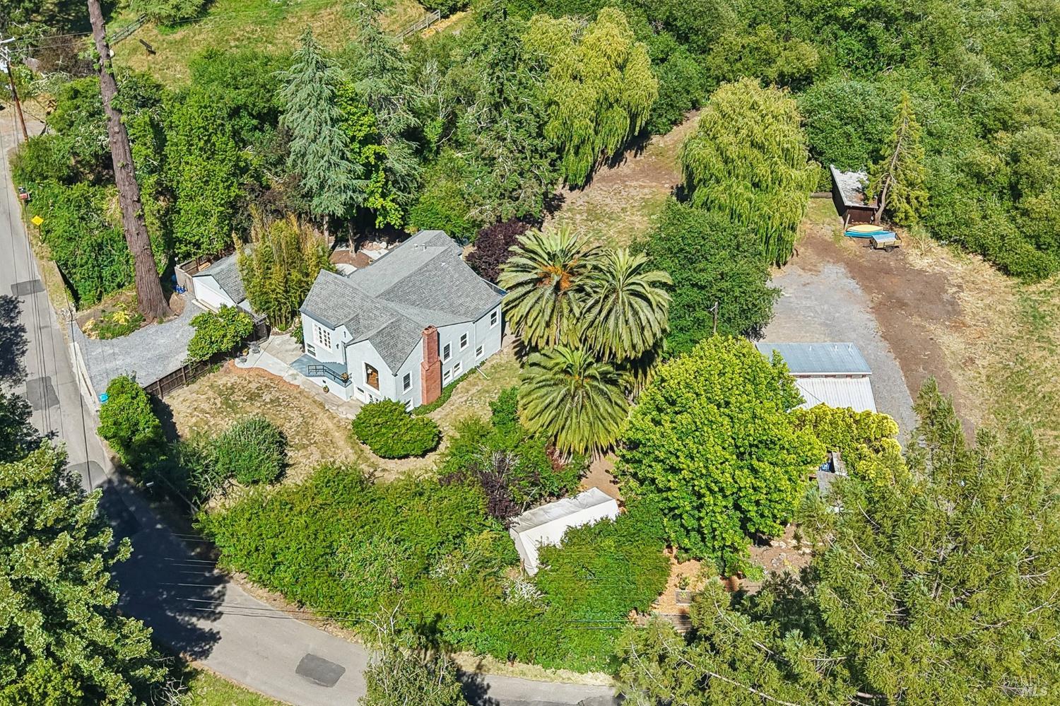 2087 Blucher Valley Road Sebastopol CA 95472