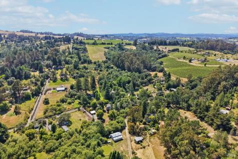 2087 Blucher Valley Road Sebastopol CA 95472